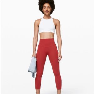 All the right places pant II 28’ size 4 in cayenne